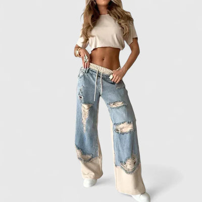 JOSIE – STREETWEAR DENIM MET TREKKOORD EN TWEETONIGE PANELS