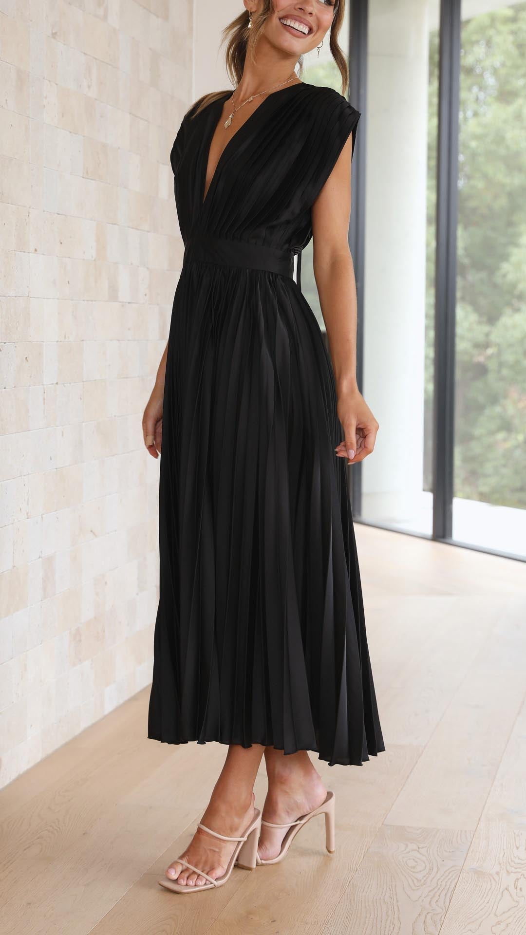 CHARLENE - ELEGANTE GEPLOOIDE MAXI-JURK