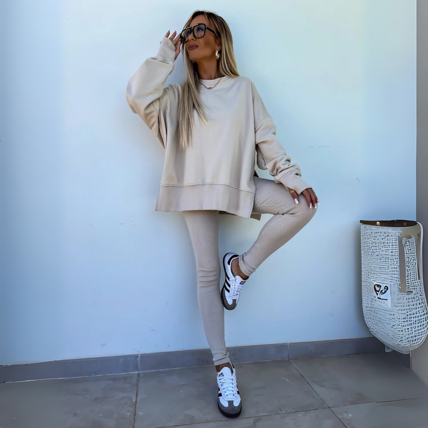 ELARA – RELAXTE SWEATSHIRT & LEGGINGS SET