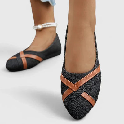 KHIANNA – BALLERINA'S MET GEKRUISTE BANDJES